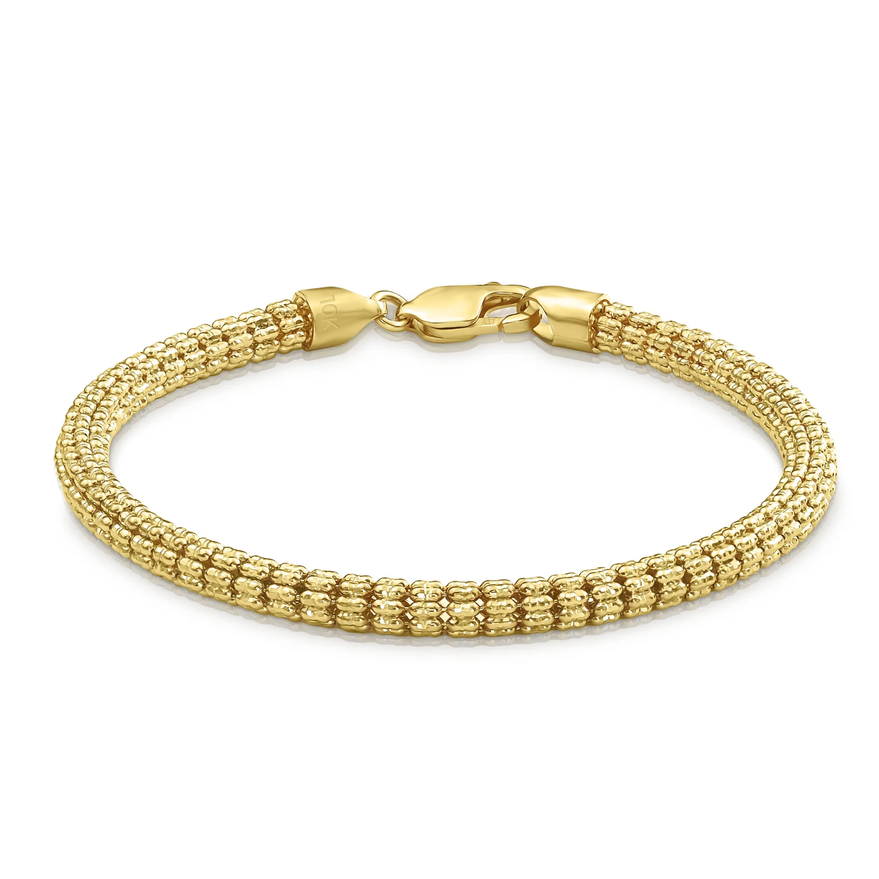 Why Do Celebrities and Fashion Icons Love the Gold Rope Bracelet?