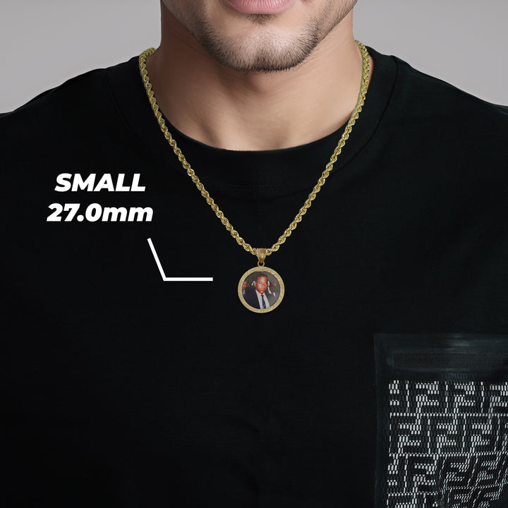 10k Gold Memorial Picture Classic DC Round Pendant