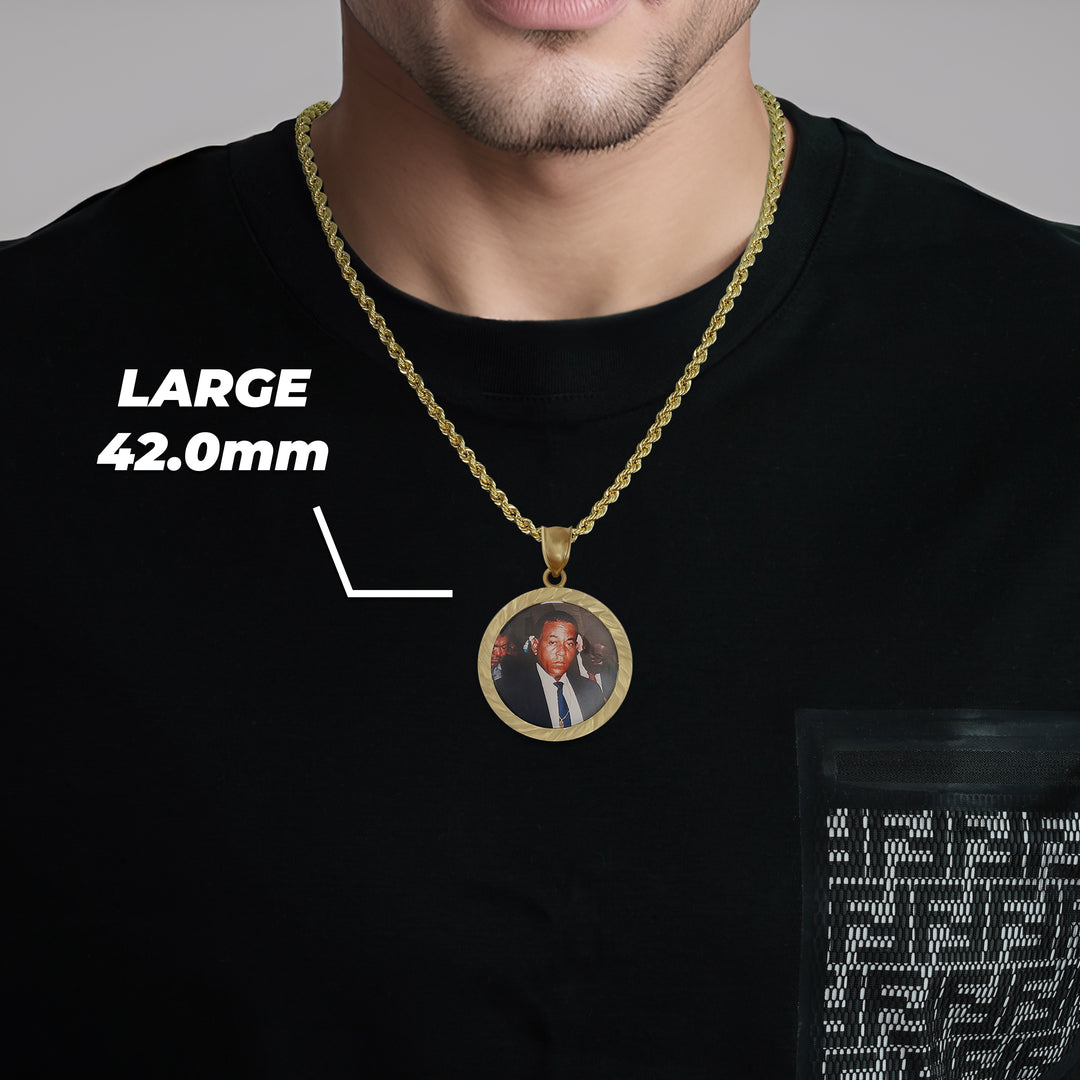 10k Gold Memorial Picture Classic DC Round Pendant