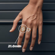 Model wearing a tri-color gold ring with a 21.0mm height measurement label.
