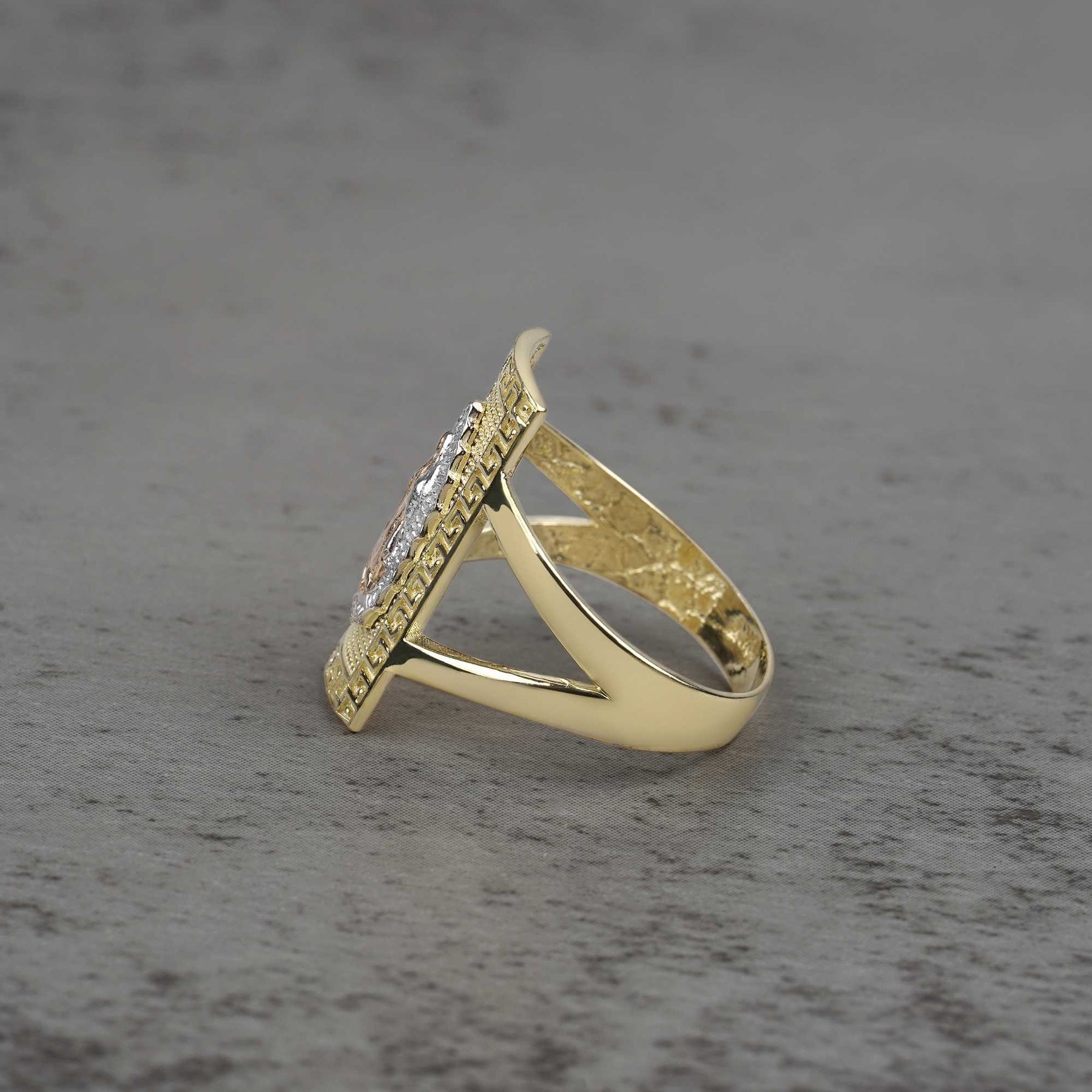10k - 14k gold ring rectangle shape with Virgin Mary design side view