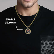 A man wearing a gold chain necklace with a circular pendant showing the small 32.0mm size option.
