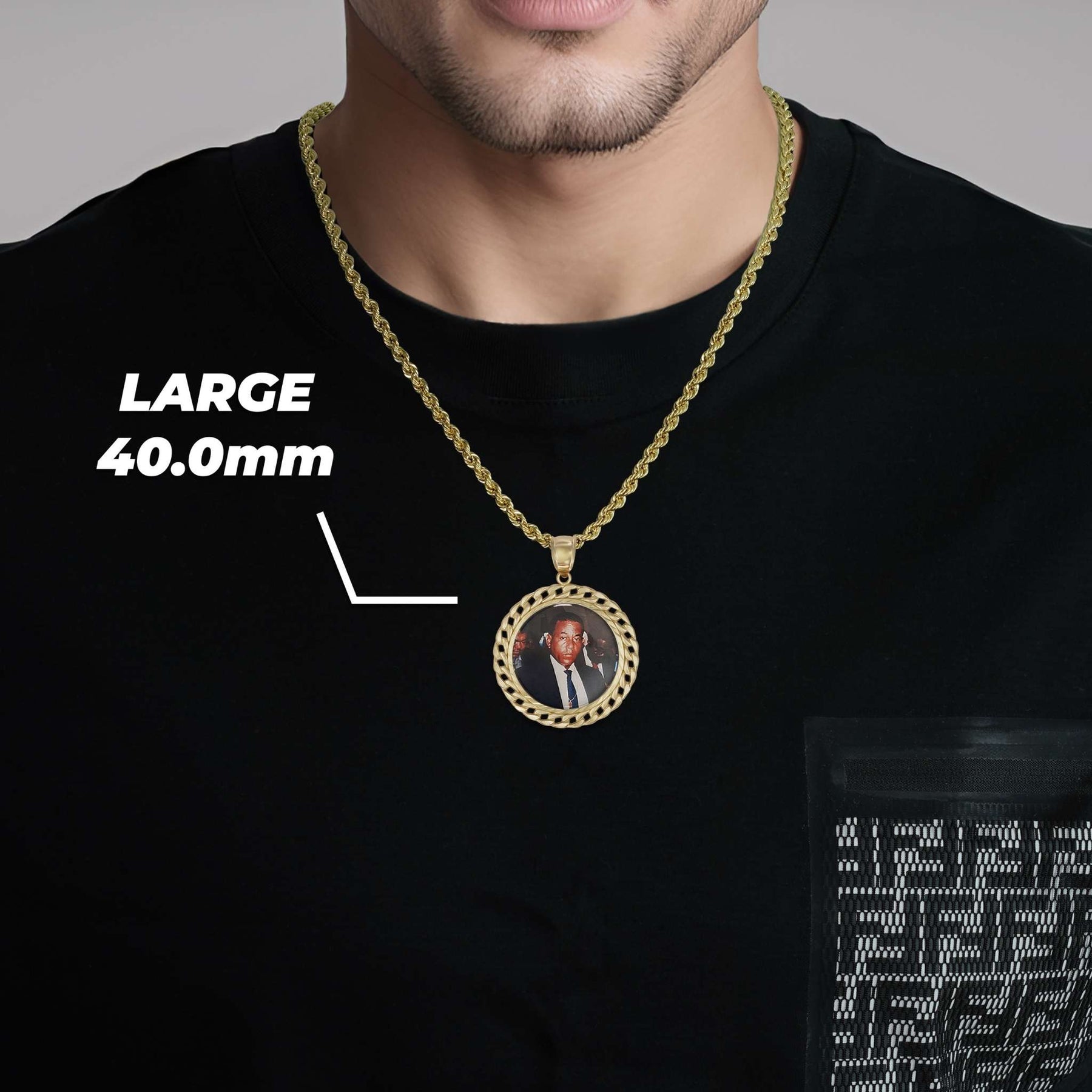 A man wearing a gold chain necklace with a large circular pendant showing the 40.0mm size option.