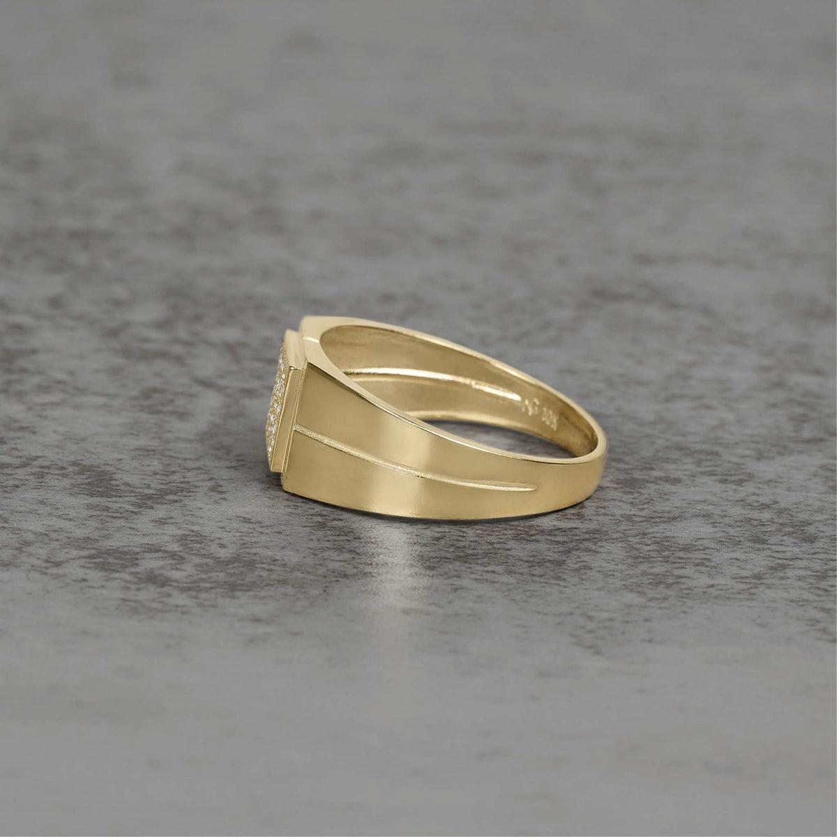 Side profile of the 10k & 14k Square Oren Band Ring highlighting its solid band design