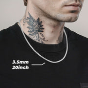 Man wearing a 3.5mm 20inch white gold classic ice chain necklace.