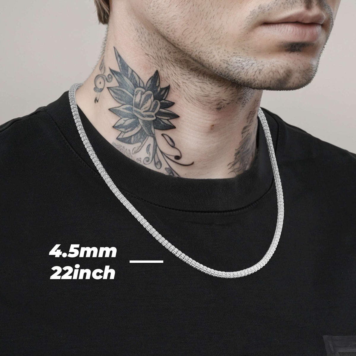 Man wearing a 4.5mm 22inch white gold classic ice chain necklace.