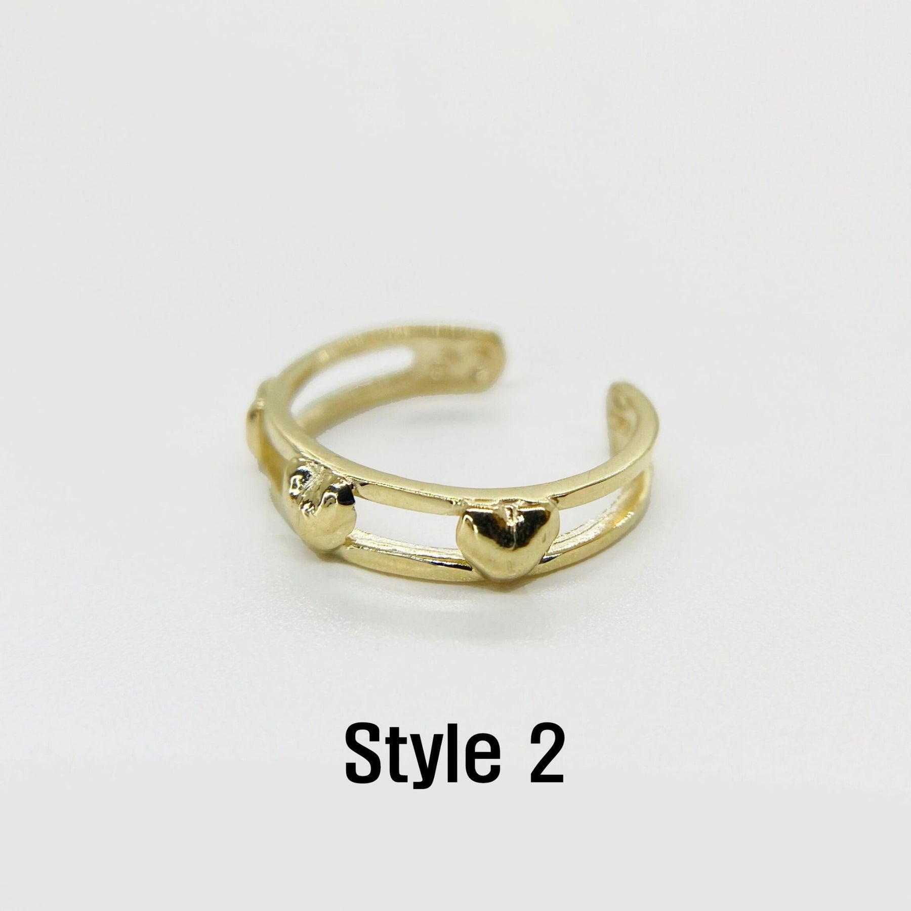 10k Gold toe ring with heart design on a white background, labeled Style 2.