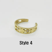 10k Gold toe ring with decorative design on a white background labeled Style 4.