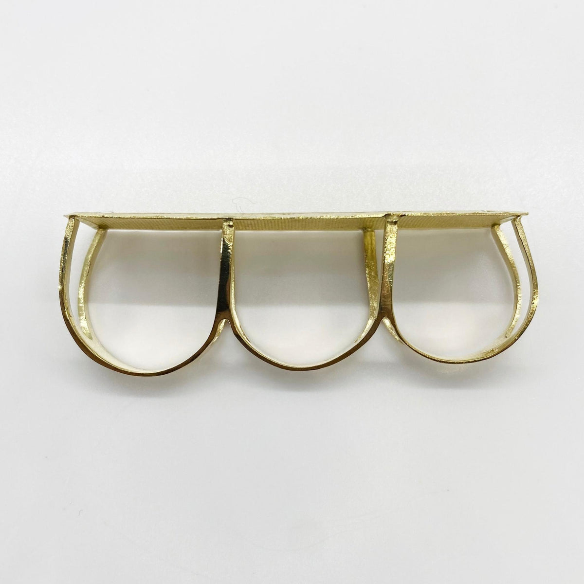 10k Gold Classic Flat Three Finger top view on a white background