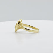 10k Gold ring with mesh heart design side view on a light gray background
