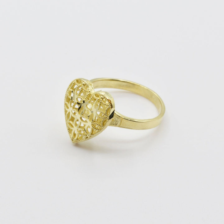 10k Gold Lattice Heart ring front view on a white background
