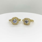 two 10k gold ring with square and round shape with cubic zirconia