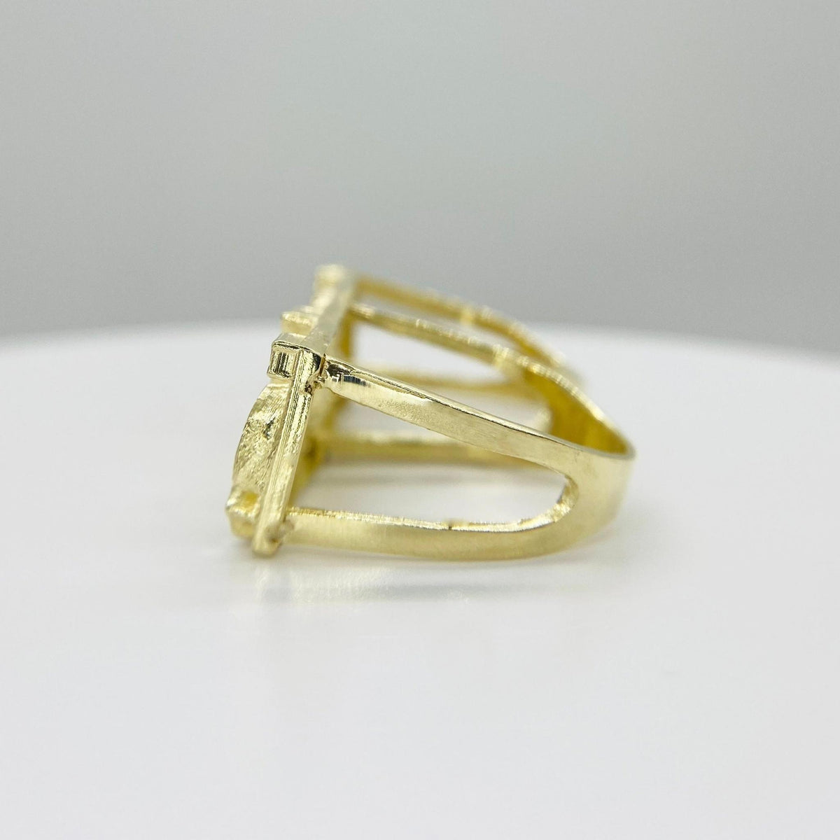 10k Gold nugget two finger ring side view on a white background