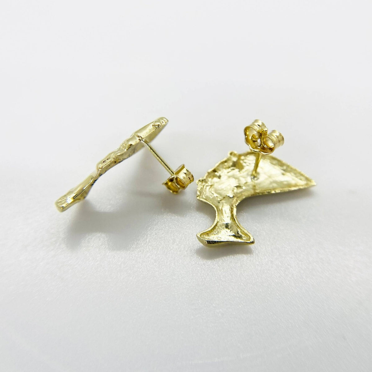 Pair of 10k gold Queen Nefertiti stud earrings, one showing front and one back.