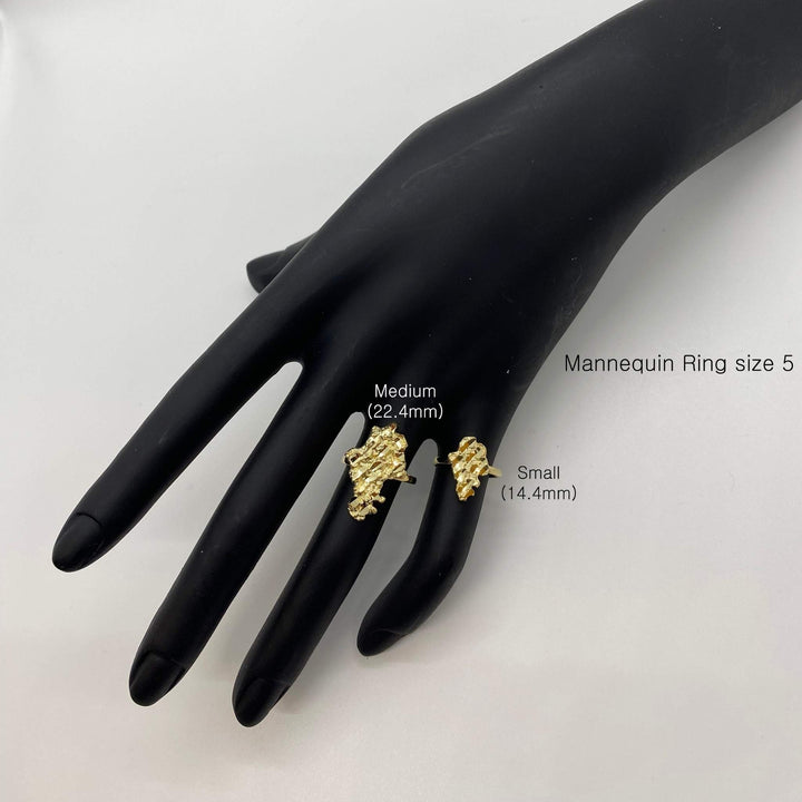 two 10k Gold Vintage Nugget rings on a black mannequin hand with size labels.