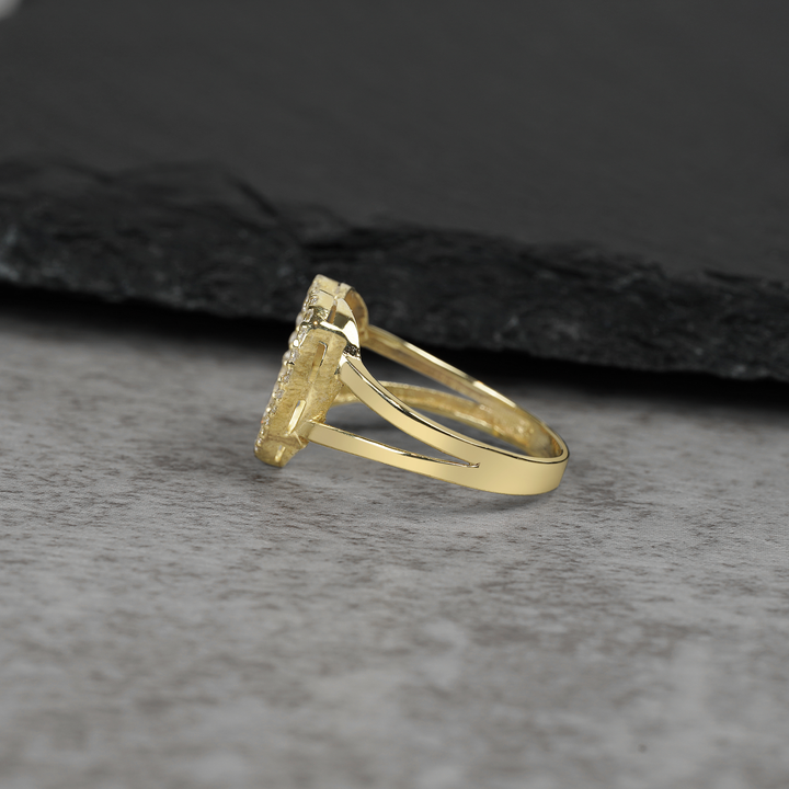 10k Gold Dazzling Heart Pink CZ Ring