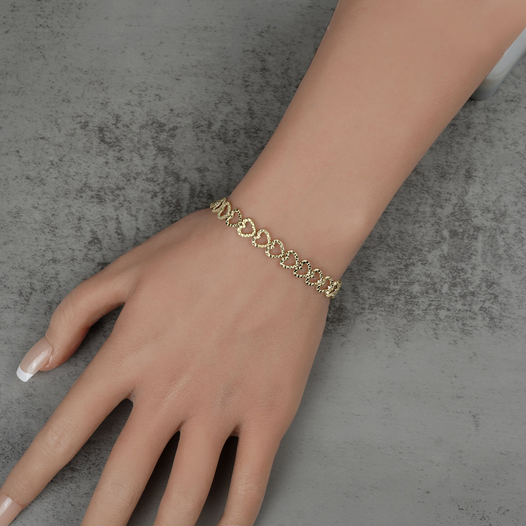 10k Gold Amori Nugget Open Heart Bracelet