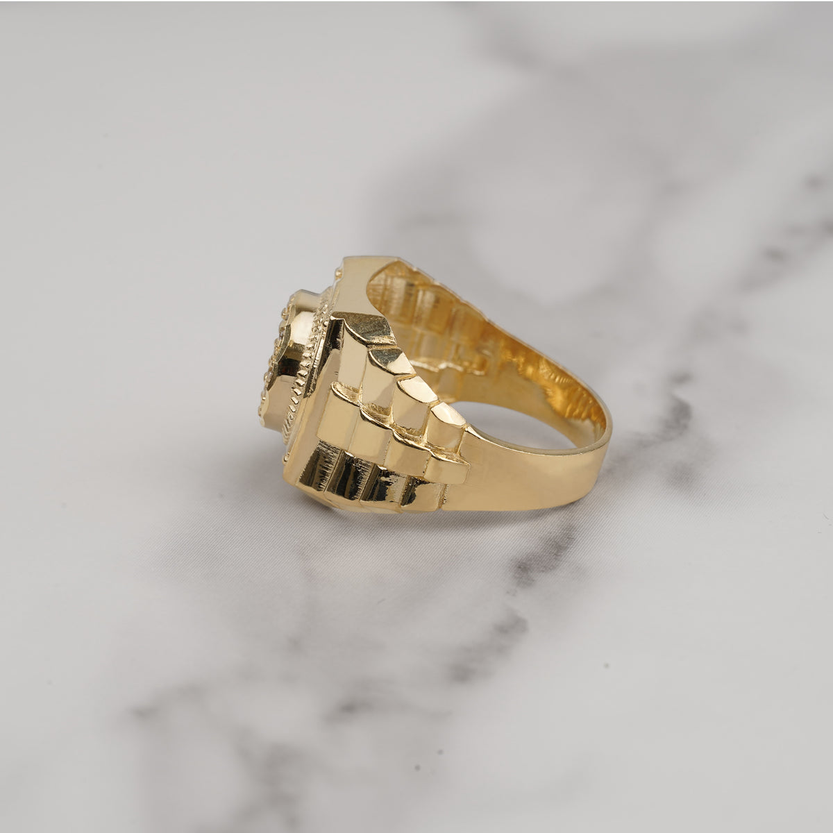 10k Gold Blin Round Signet Rollie Ring