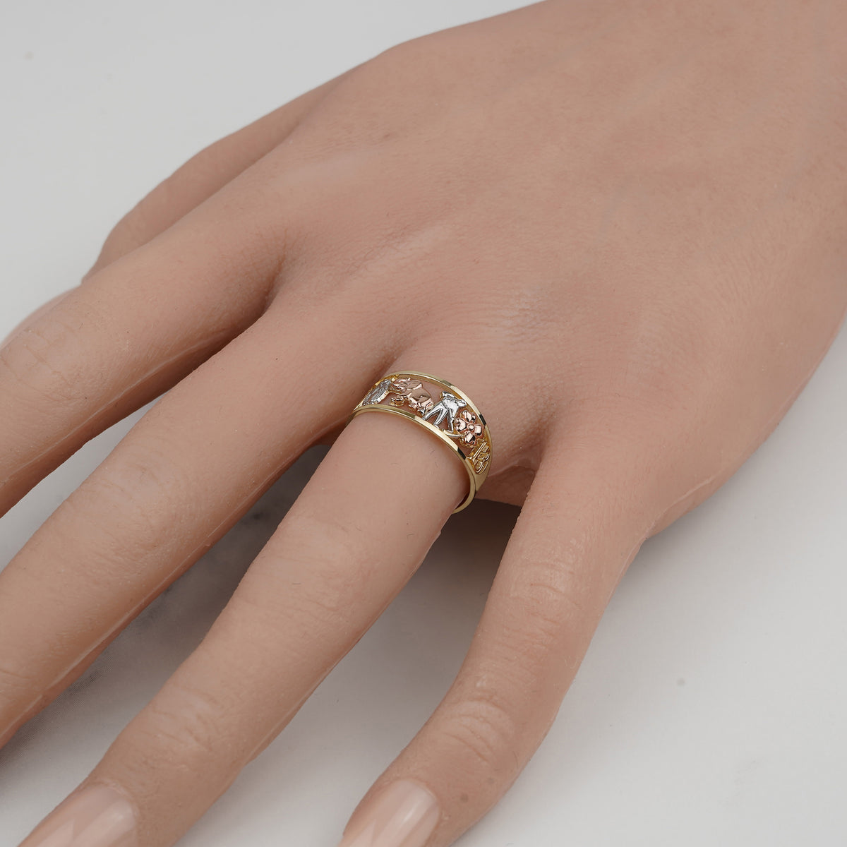 10k & 14k Gold Lucky Motif Ring (Two-tone)