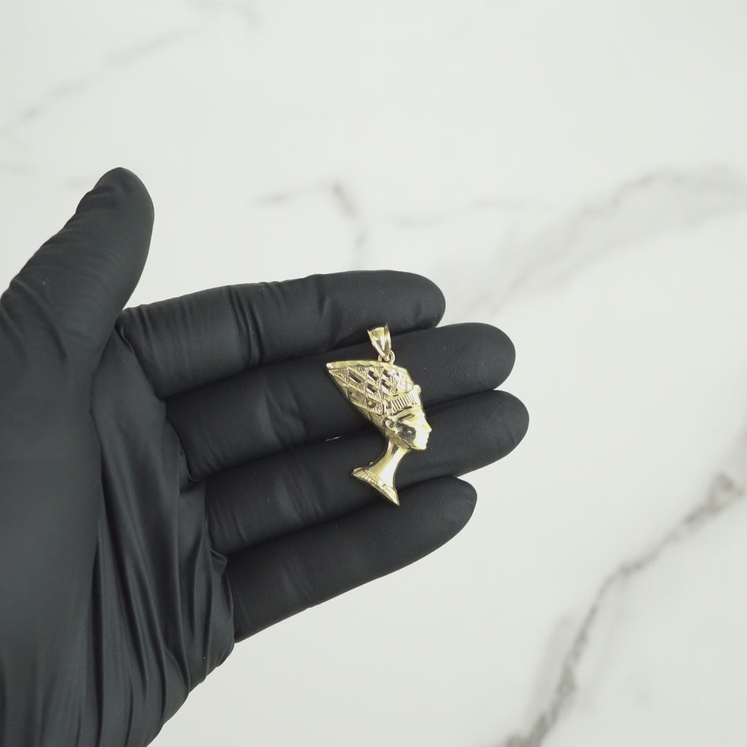 10k Gold Classic Queen Nefertiti Egypt Pendant