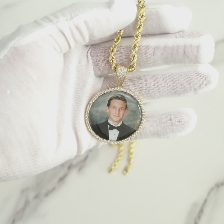 10k & 14k Gold Memorial Picture Classic CZ Round Pendant