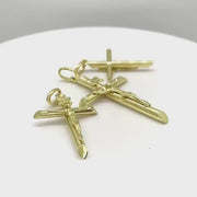 10k & 14k Gold Classic INRI Crucifix Cross Pendant Necklace (Yellow Gold)